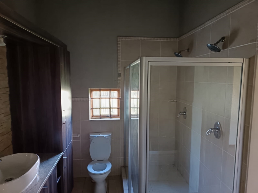 To Let 3 Bedroom Property for Rent in Hillside Free State